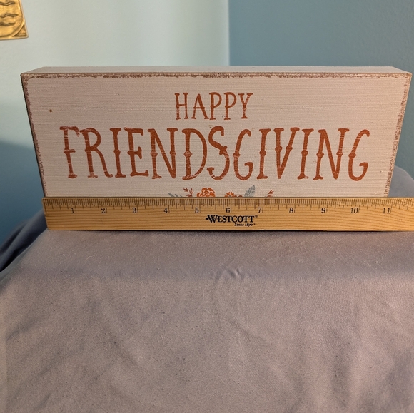 Happy Friendsgiving Holiday Decor Sign - Picture 1 of 11